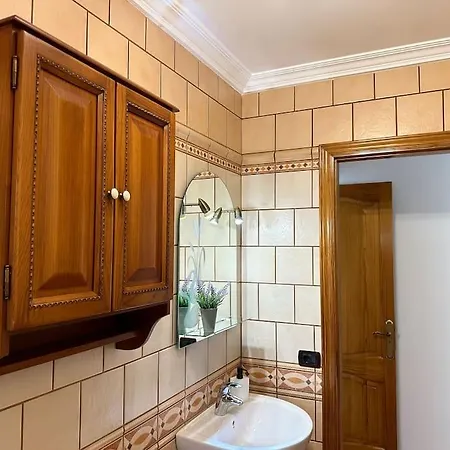 En La Montana Con Piscina En Fuerteventura Villa