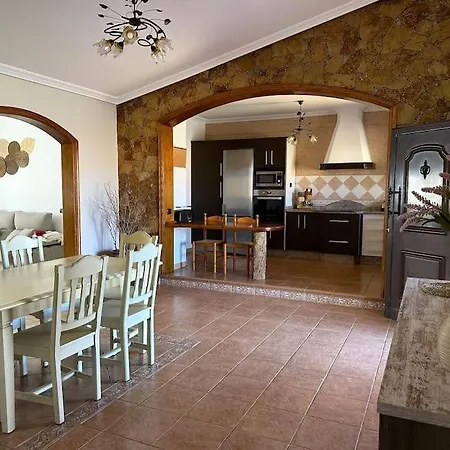 En La Montana Con Piscina En Fuerteventura Villa