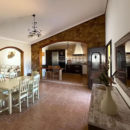 En La Montaña Con Piscina En Fuerteventura Villa *