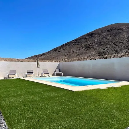 En La Montaña Con Piscina En Fuerteventura * Gran Tarajal
